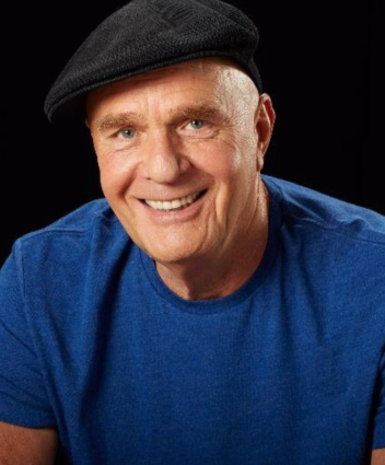 Wayne DYER